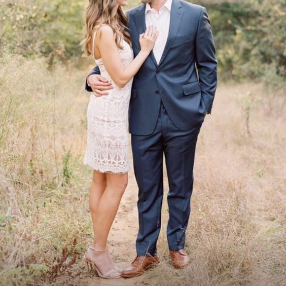 Aakaa White Lace Midi Dress - Picture 3 of 4